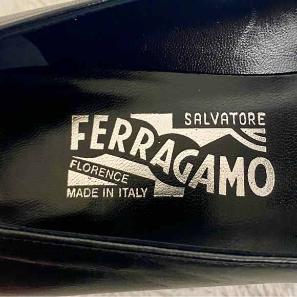 Salvatore Ferragamo Black Leather Kitten Heels Women’s Size 8.5B - Picture 12 of 12